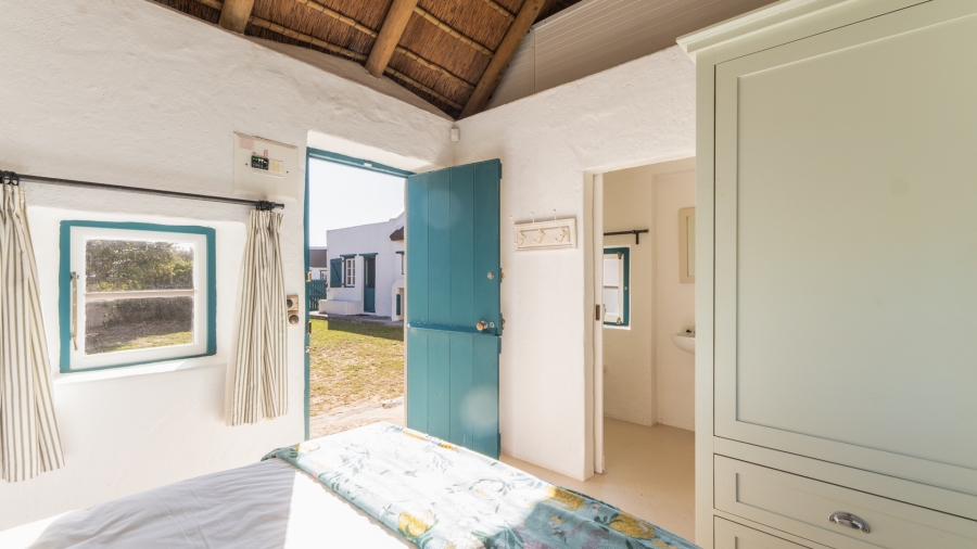 5 Bedroom Property for Sale in Struisbaai Western Cape